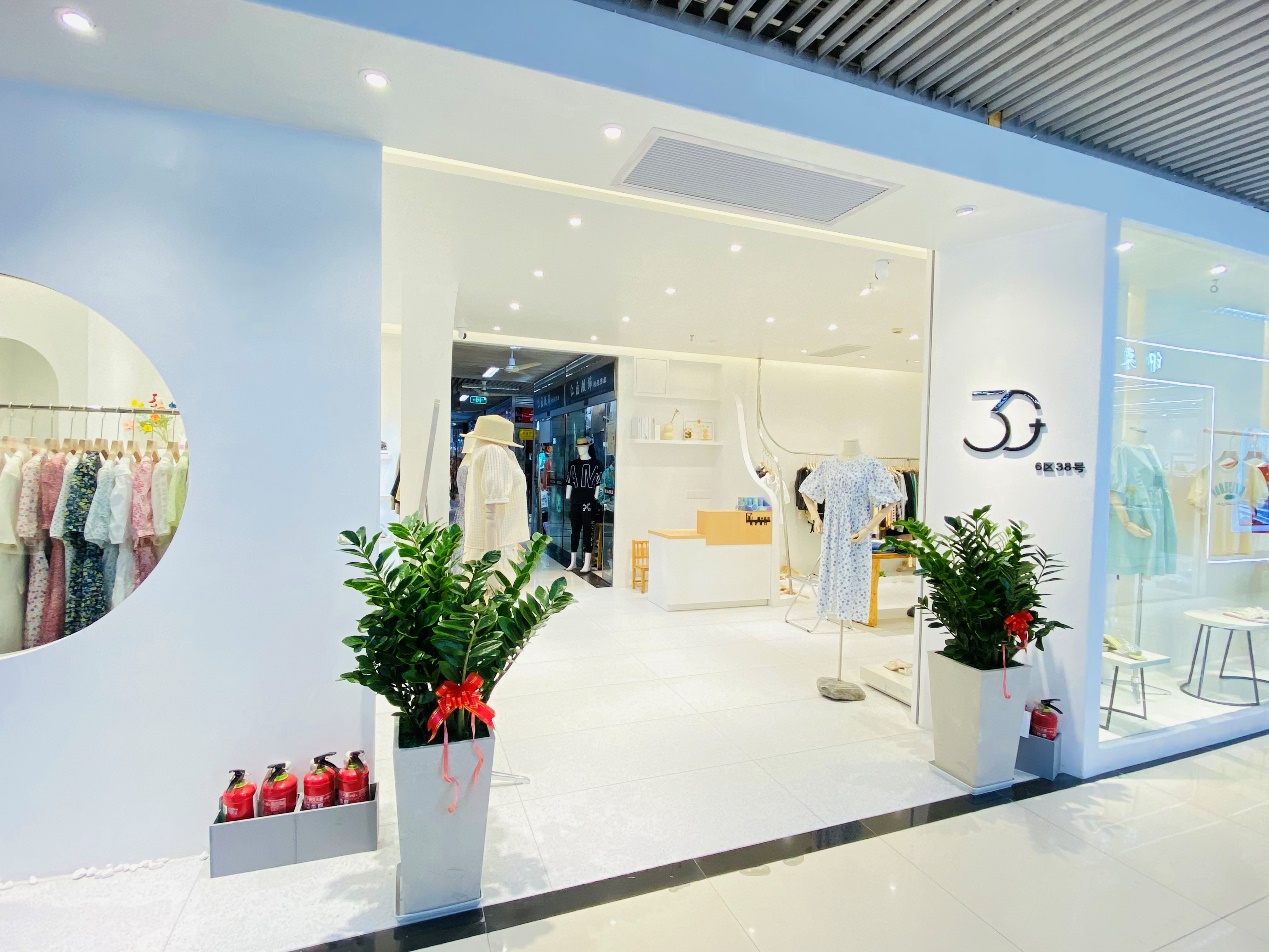 Ǯ���̳�30+Ůװ��ʢ��ҵ