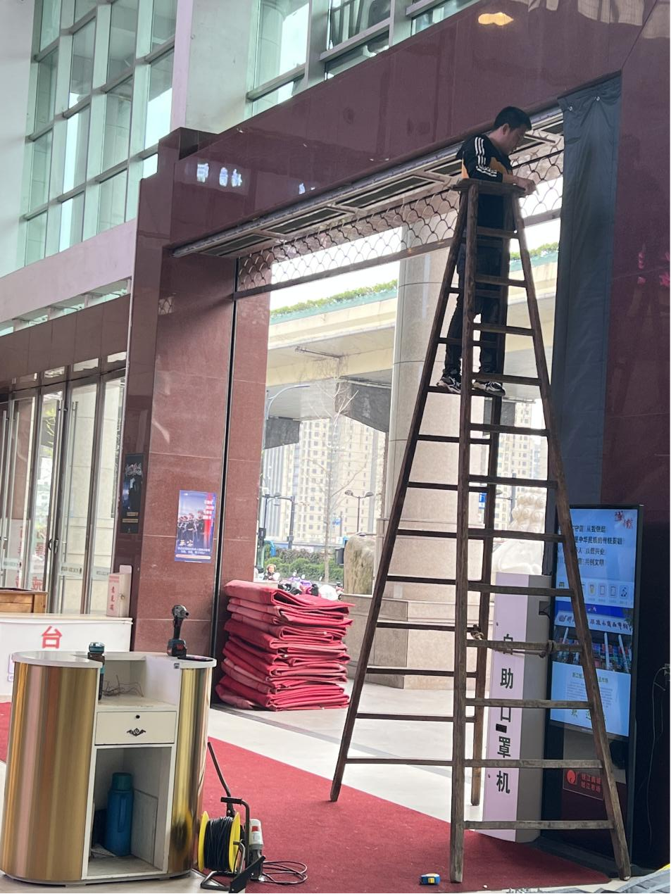 Ǯ���̳������Ŵ����������ա�