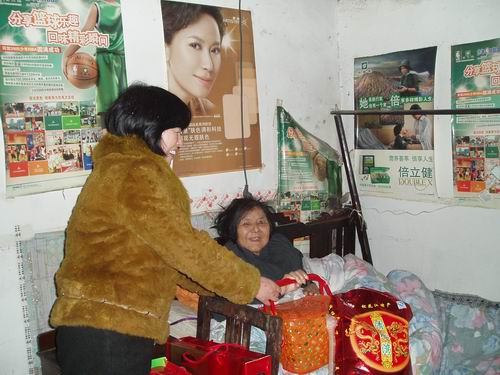 Ϊ����Դ���������ȥ��֯����ů (2).jpg