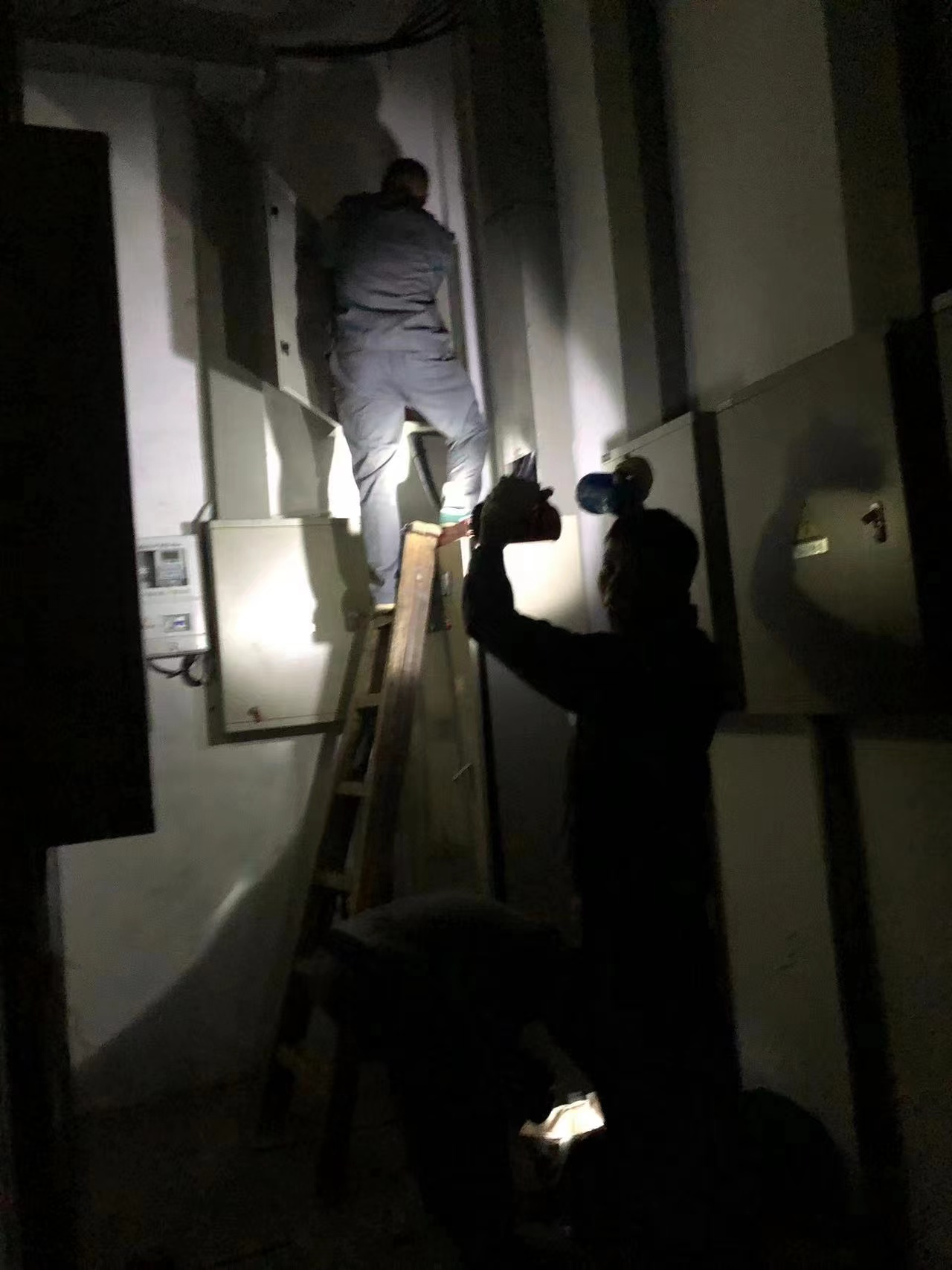 图片2.png 图片2.png