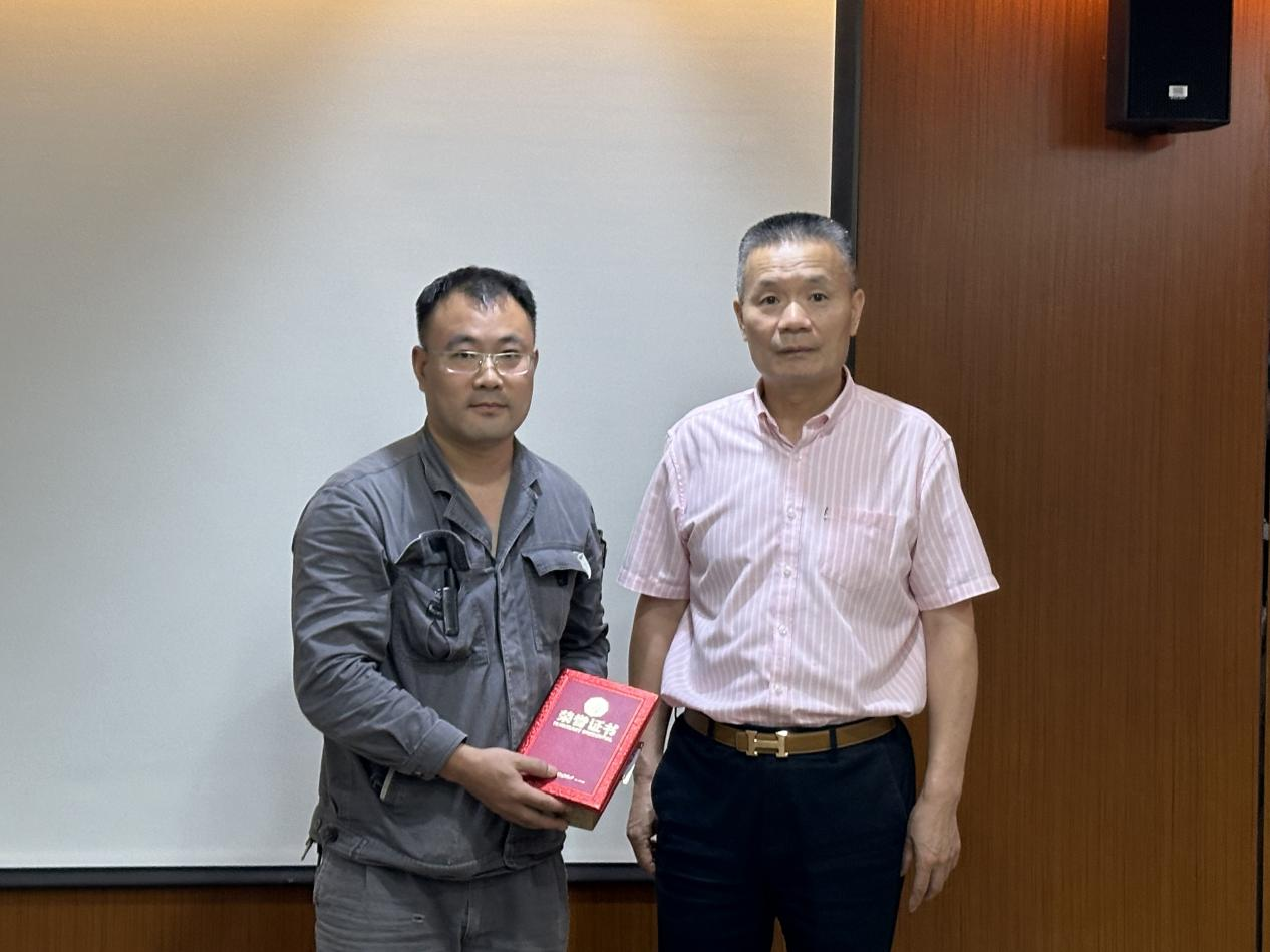 图片4.png 图片4.png